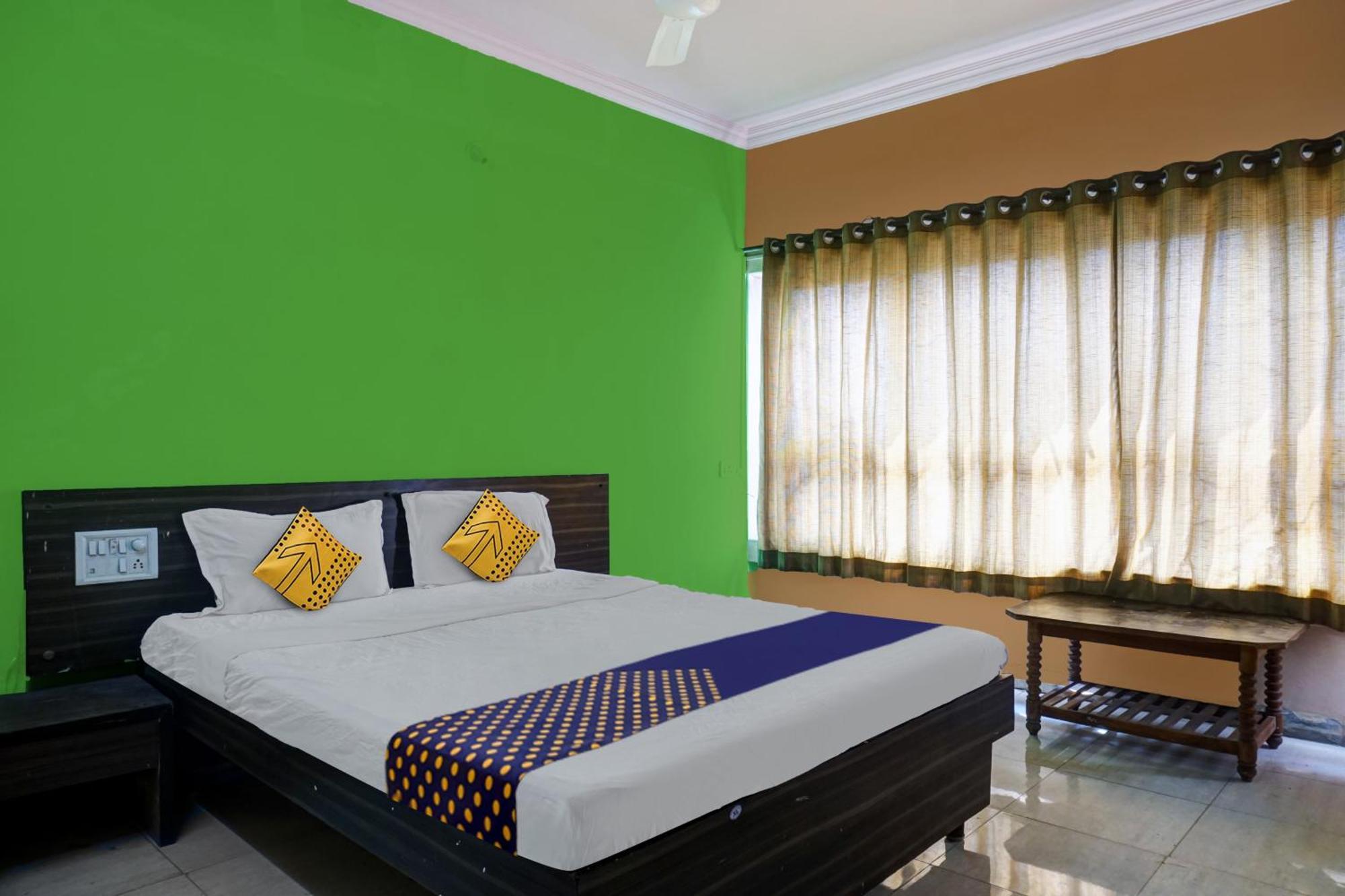 Hotel O Akash Lodge Latur Exterior photo